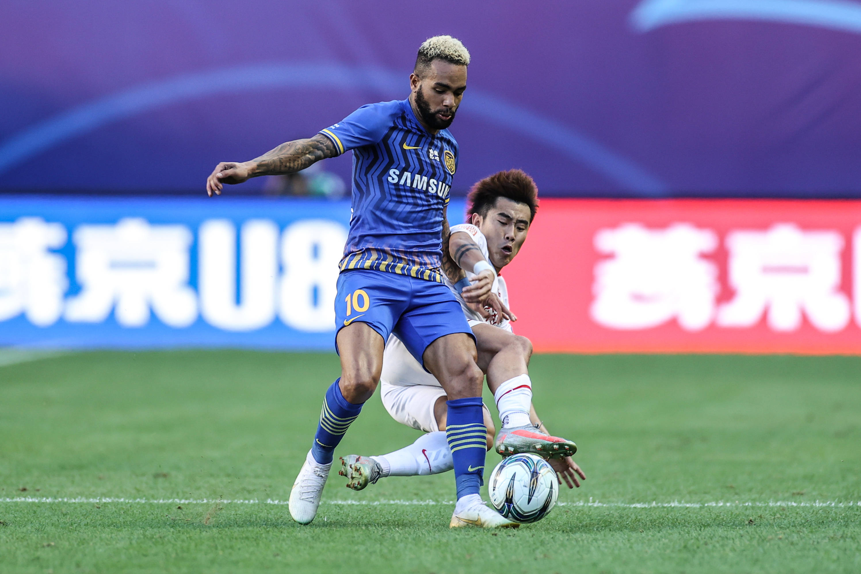 关于高拉特帽子戏法，恒大主场-战胜富力领跑积分榜的信息