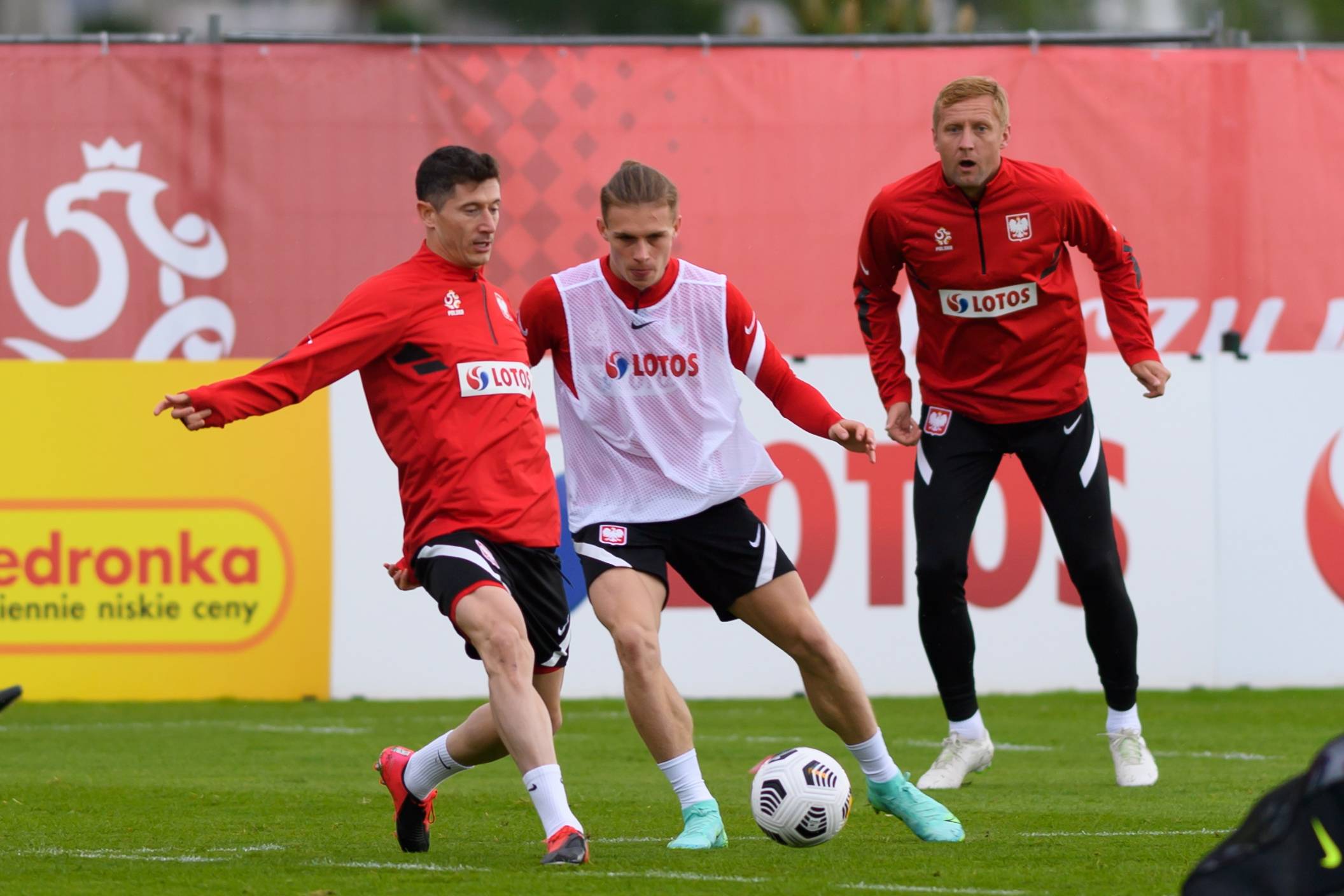 开云体育在线-包含澳洲足球队受挑战，备战策略仍有待调整的词条