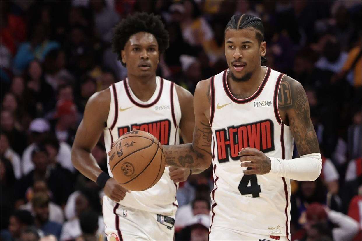 老鹰队后卫以强悍攻势赢下关键比赛