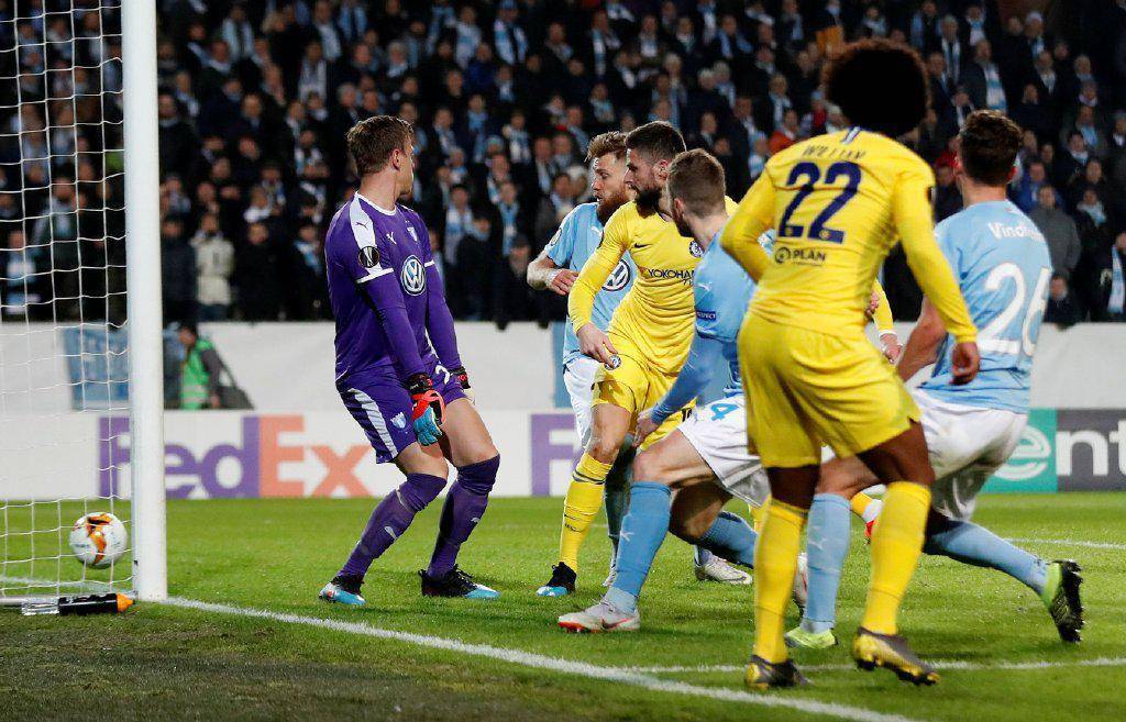 开云体育在线-欧洲足球联赛：强队对决，谁能笑到最后