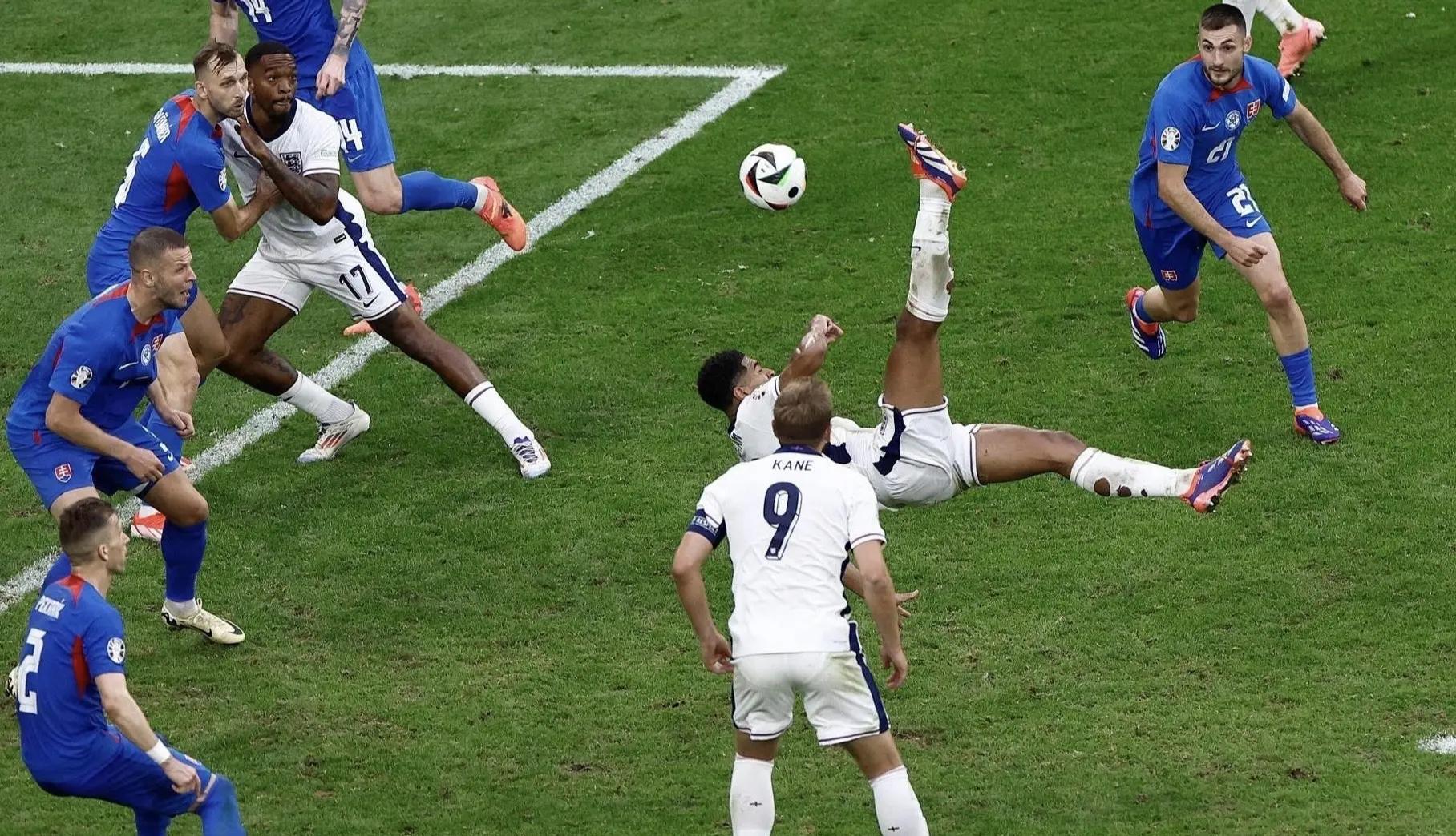 开云体育在线-英格兰足球球队加强训练备战