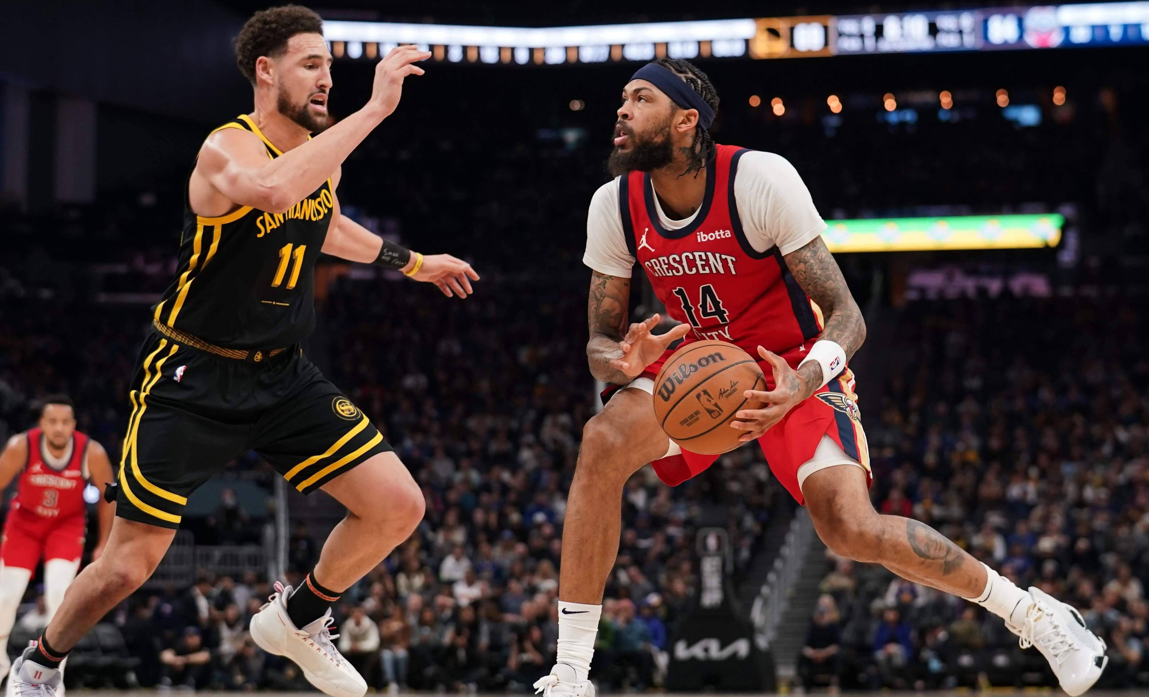 开云APP-职业篮球比赛中的精彩进攻回放