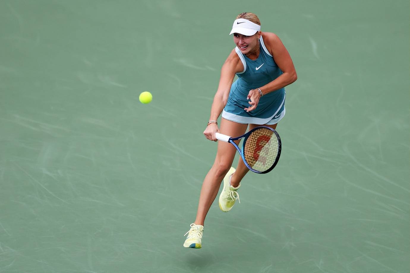 开云体育入口-迪拜女足表现出色，夺得比赛胜利