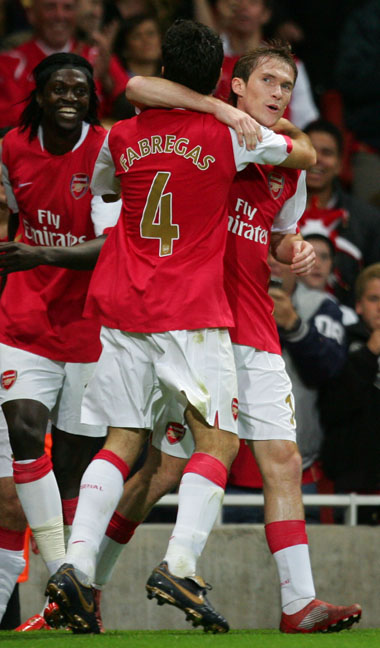 冠军杯决赛现场兴奋异常的简单介绍