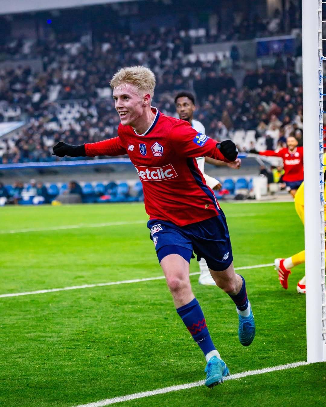 勒芒遭遇失败，科尔蒙晋级法国足球联赛半决赛的简单介绍