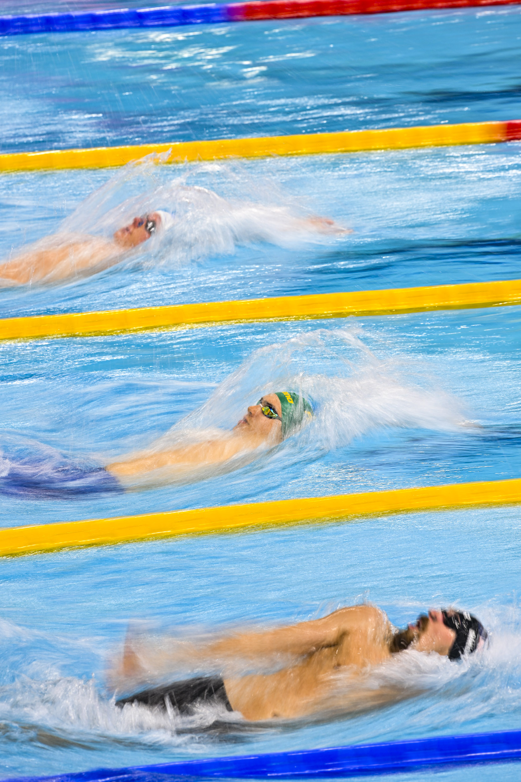 破纪录夺金:游泳选手表现抢眼 破纪录夺金:游泳选手表现抢眼