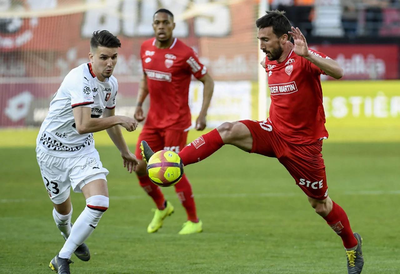 里尔客场不敌马赛，遭遇失利