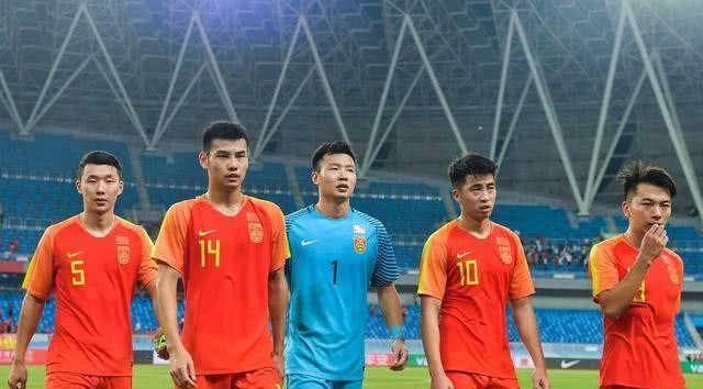 关于阿尔及利亚前锋连场破门创造历史的信息 关于阿尔及利亚前锋连场破门创造历史的信息