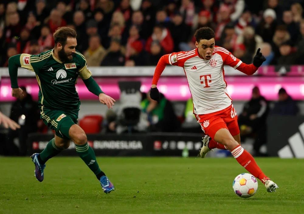 拜仁慕尼黑卫冕冠军形势不妙的简单介绍 拜仁慕尼黑卫冕冠军形势不妙的简单介绍