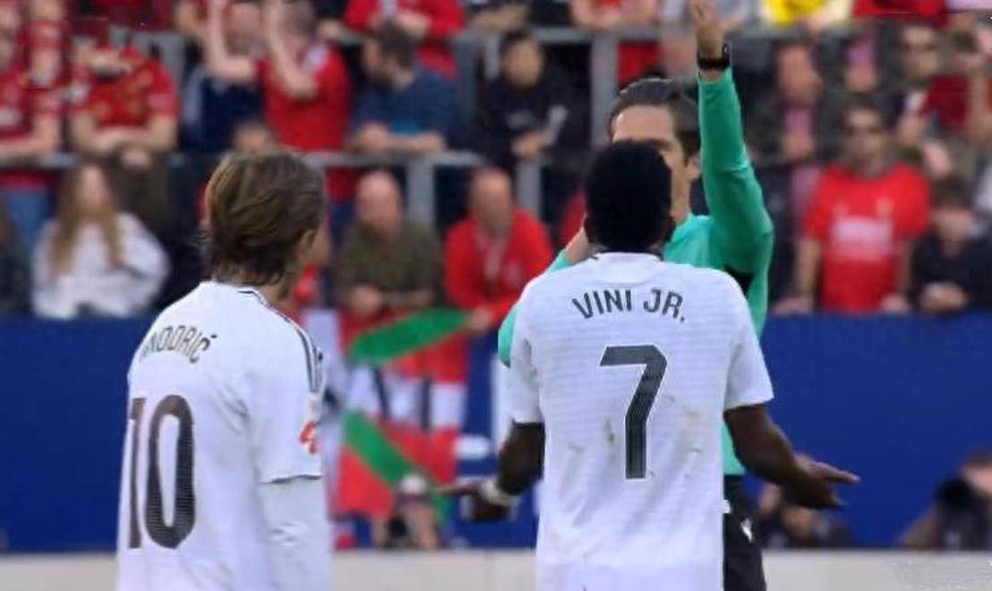 关于皇马中场核心受伤,球队战术受阻的信息 关于皇马中场核心受伤,球队战术受阻的信息