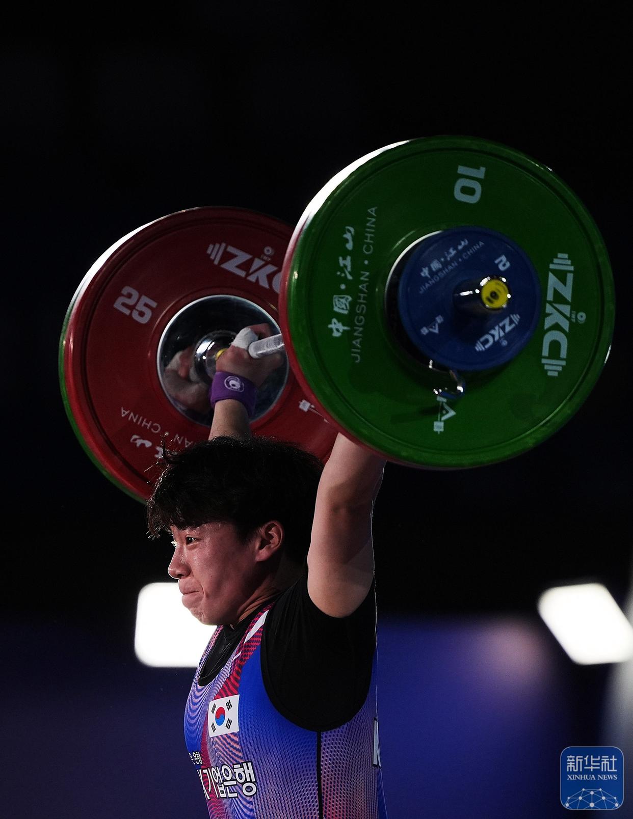 开云体育下载-关于举重比赛呈现精彩一幕，中国选手夺得冠军的信息