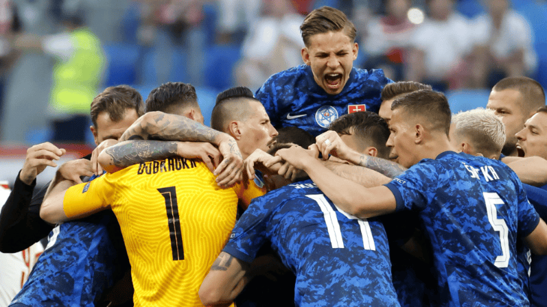 波兰前锋狂飙破门，多特蒙德再次获胜的简单介绍