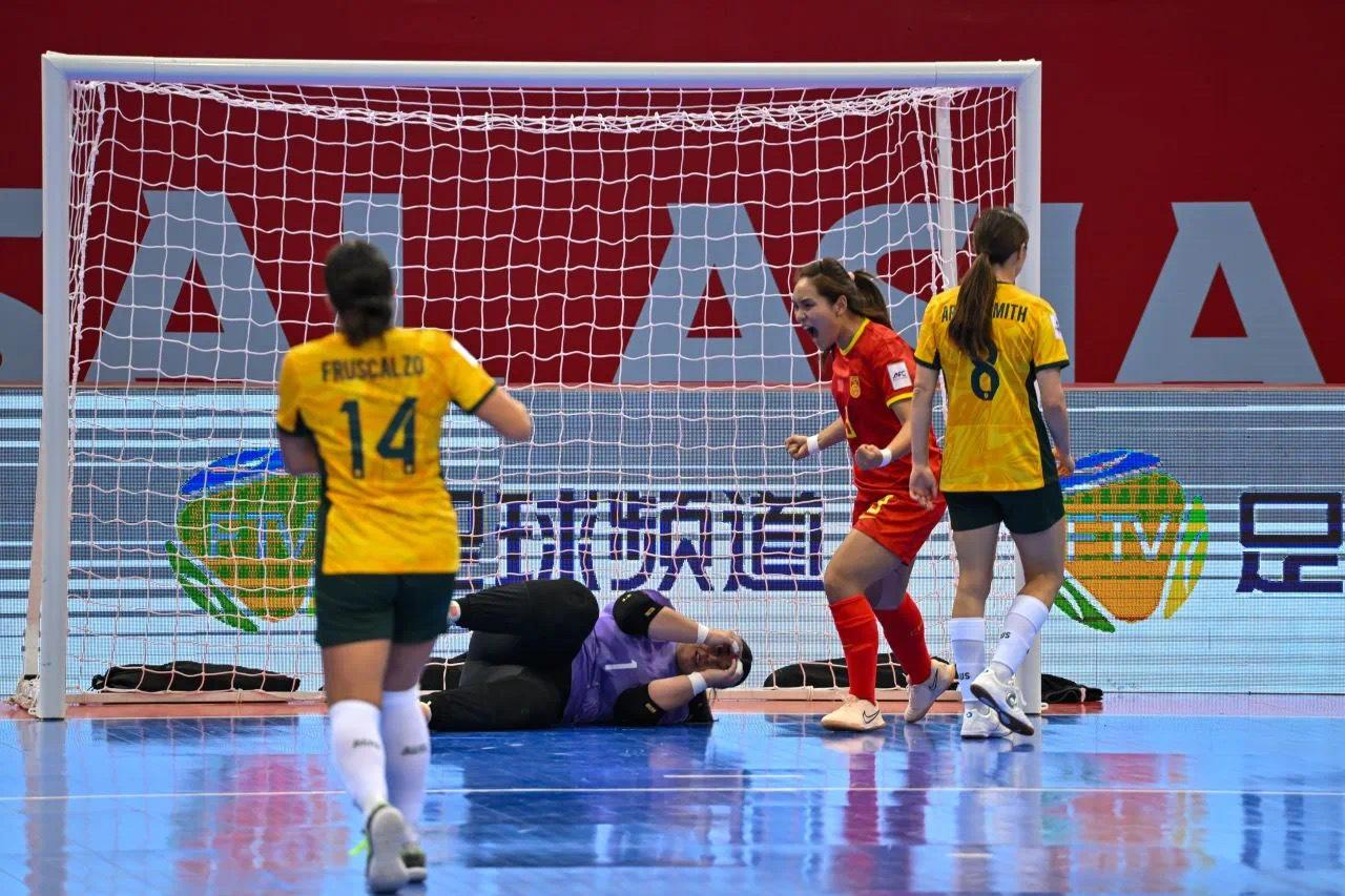 开云下载-国家女子足球队应战重压