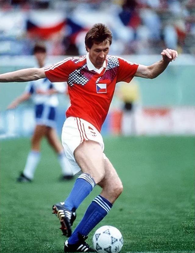 开云体育官方网站-斯洛伐克队在预选赛中展现出色