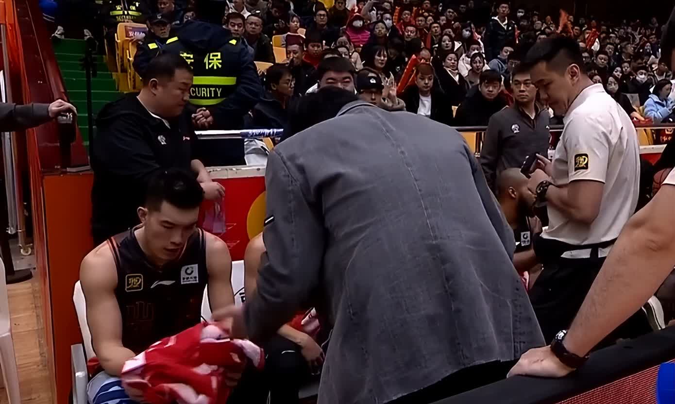 开云体育-北美球队经过几番较量，毅然冲刺