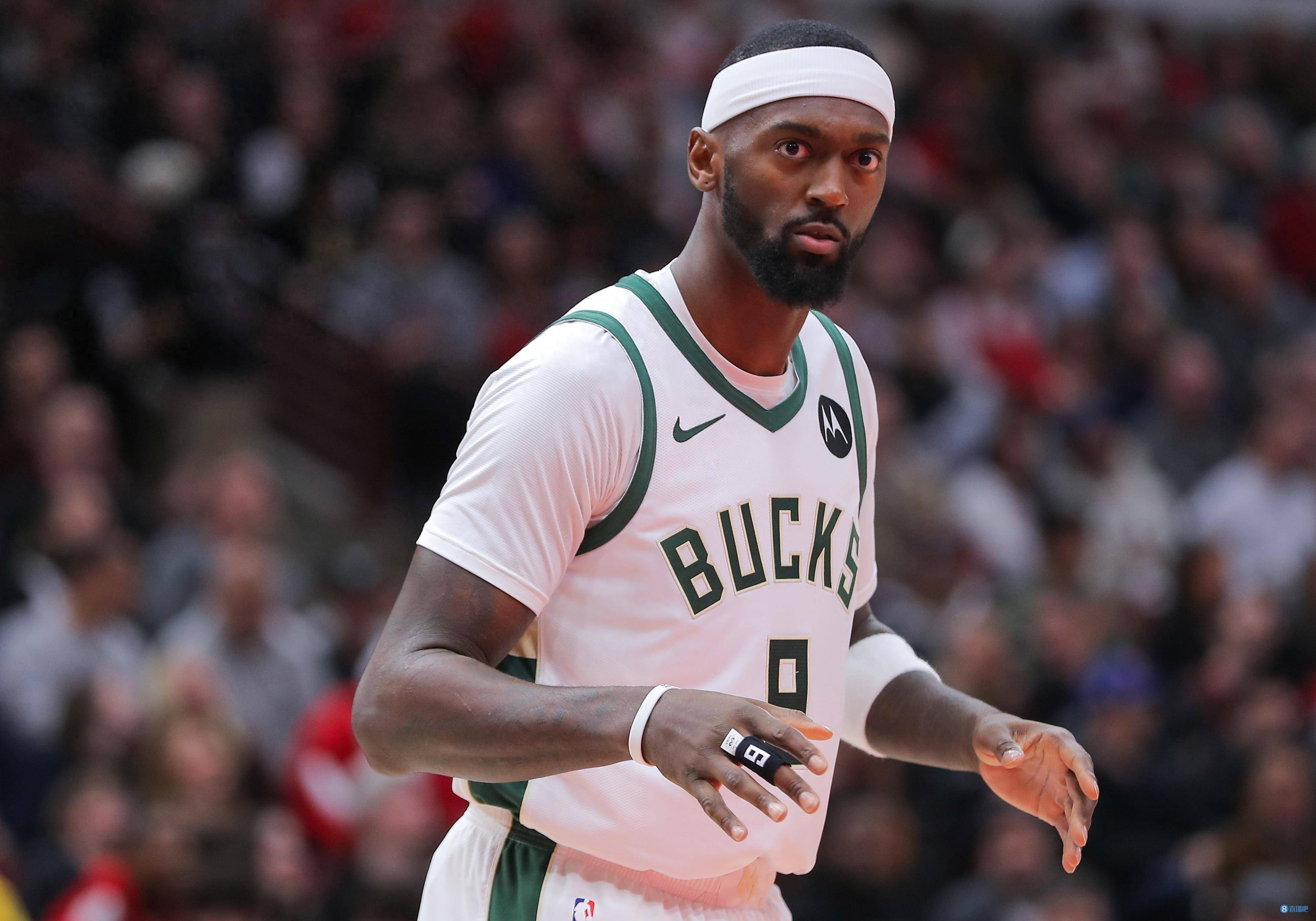 开云体育APP下载-替补球员抢镜风光，闪耀登场的简单介绍