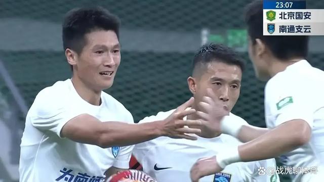 武汉队以微弱优势获胜,连胜上!的简单介绍 武汉队以微弱优势获胜,连胜上!的简单介绍