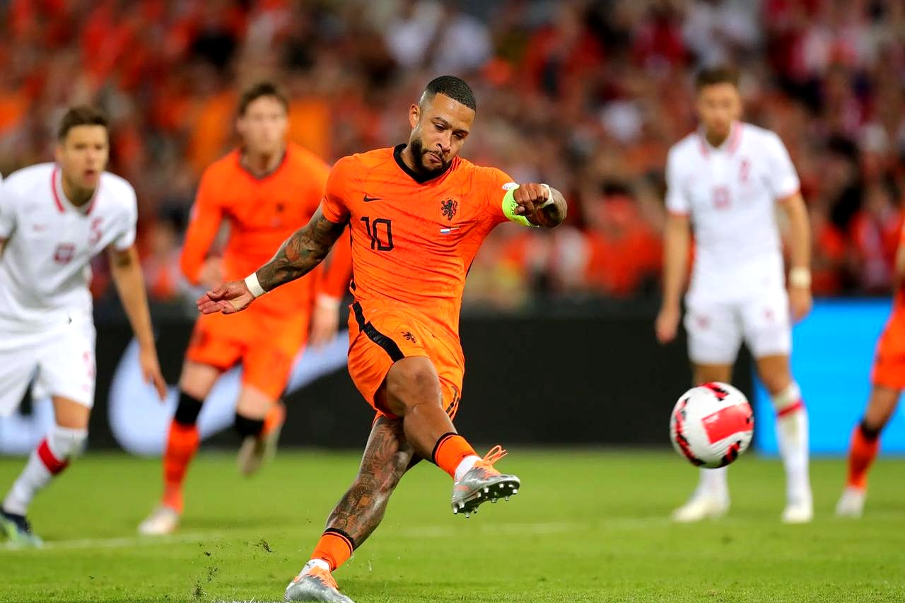 荷兰队惊险胜出，晋级下一轮赛事