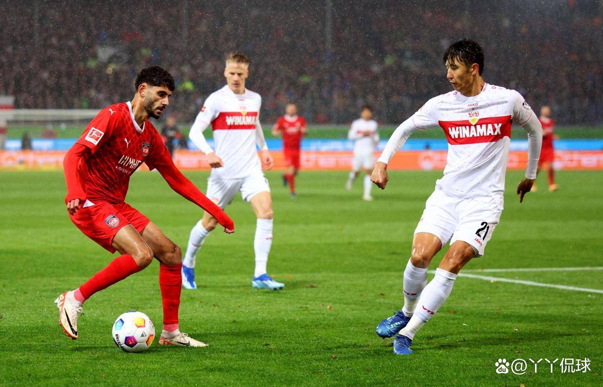 斯图加特阵容调整，战术打法频现变化的简单介绍