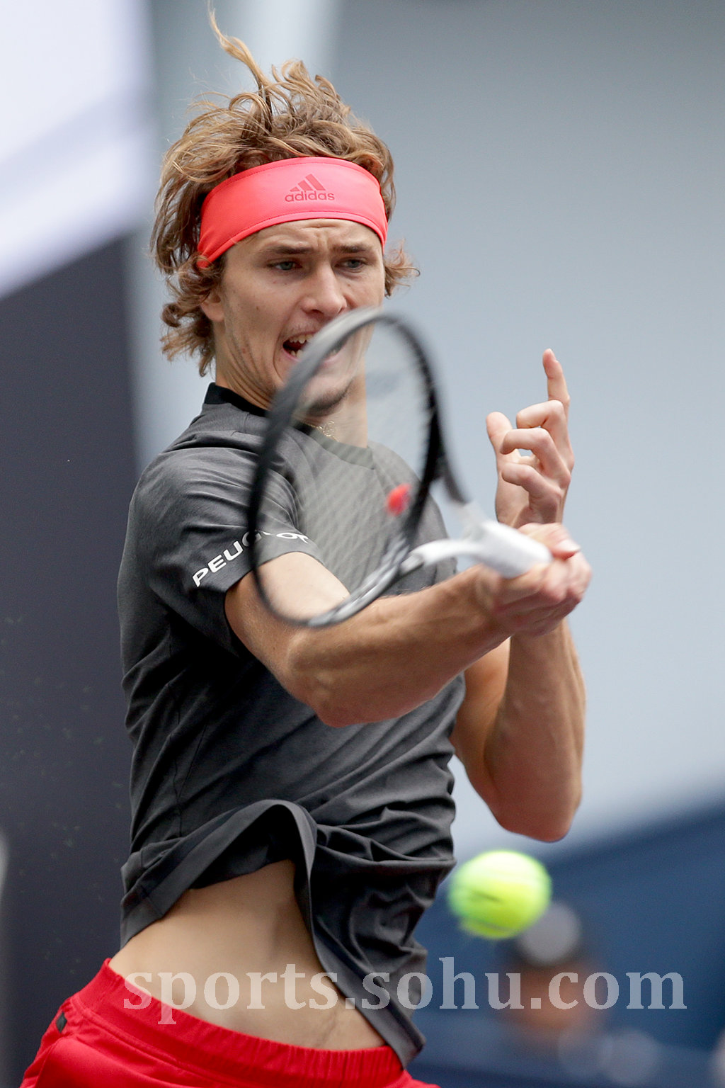 开云官网-C9绝杀BLG，Scout成为全场焦点入围赛3:0（上海）