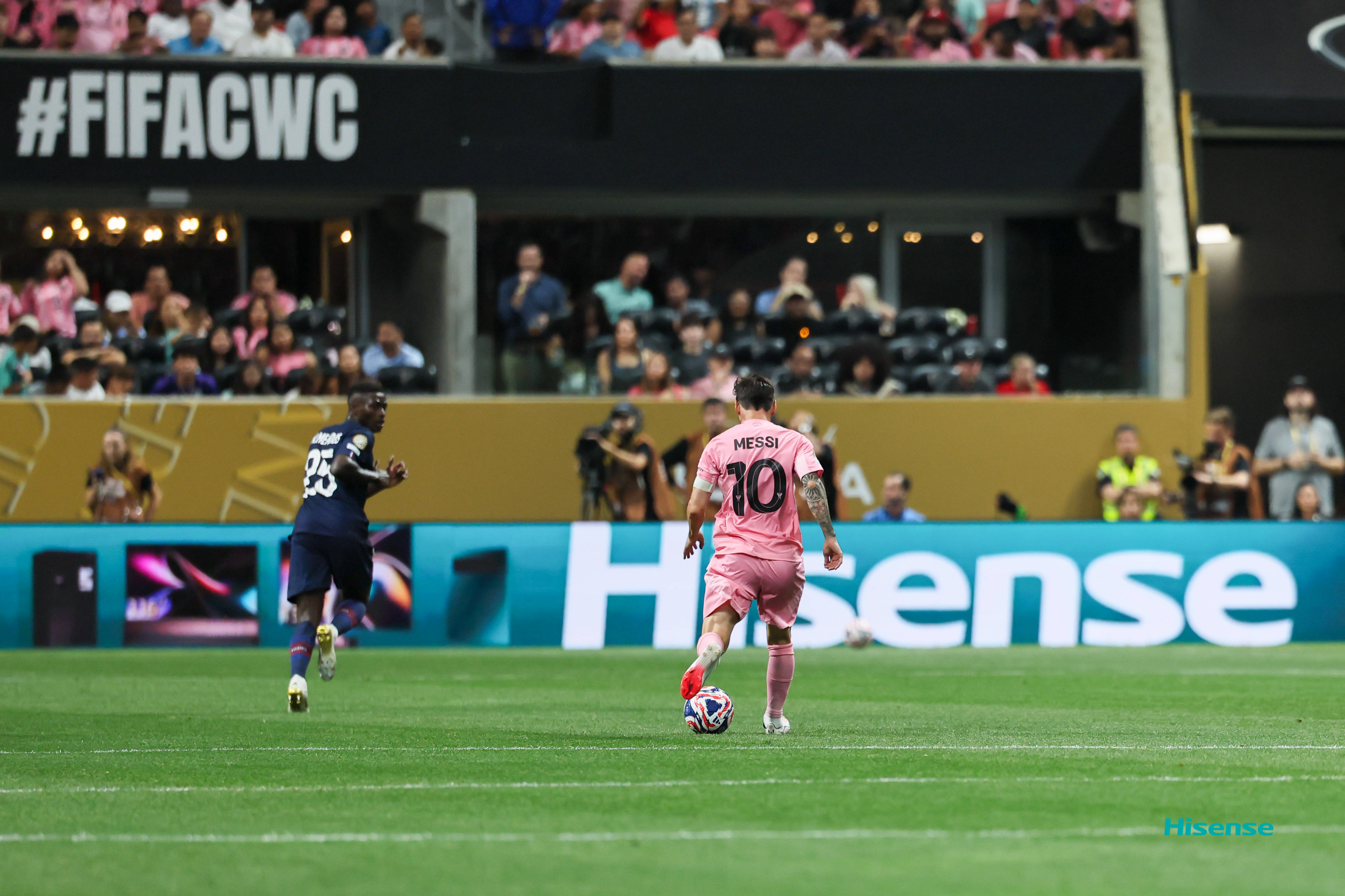 开云体育中国-C9碾压EG，Caps完成史诗逆转小组赛2:0（巴黎）