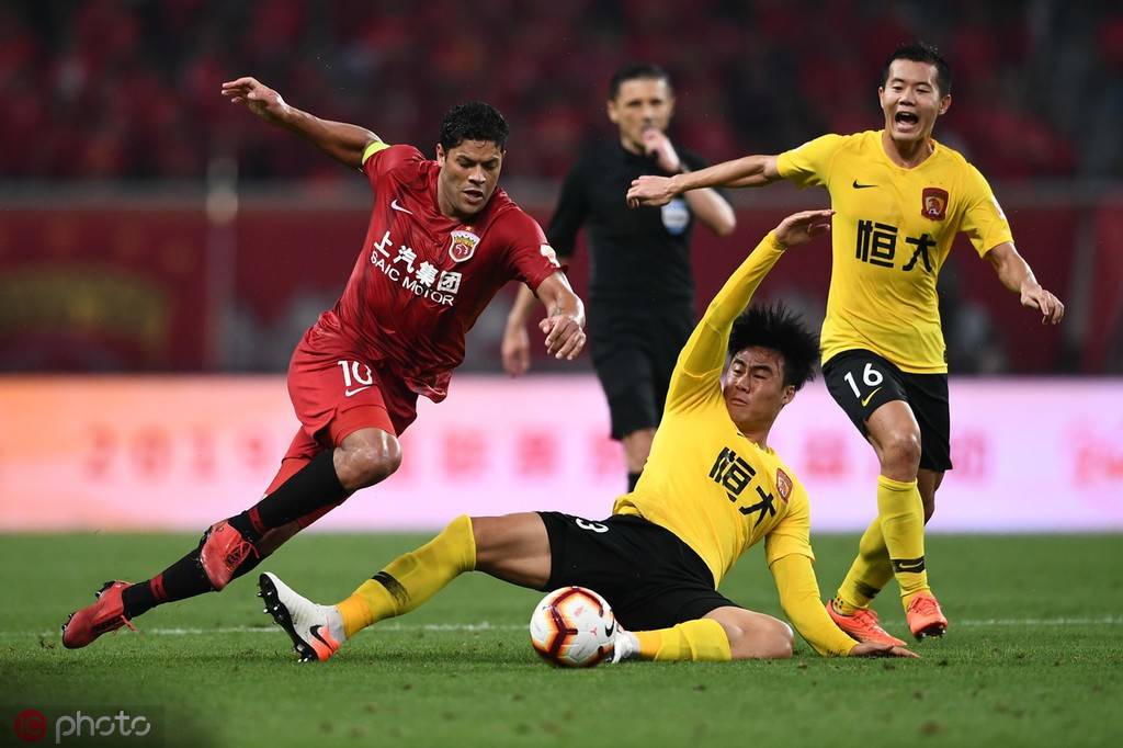 冲击前四！恒大迎战国安，争取关键胜利的简单介绍
