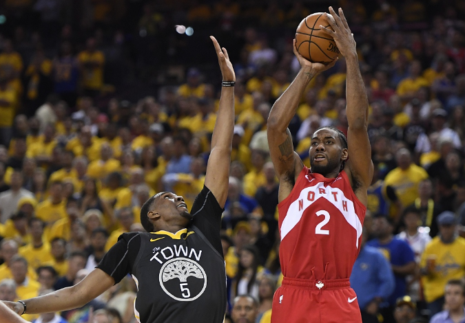 山东队绝杀猛龙，浓眉哥带队取胜