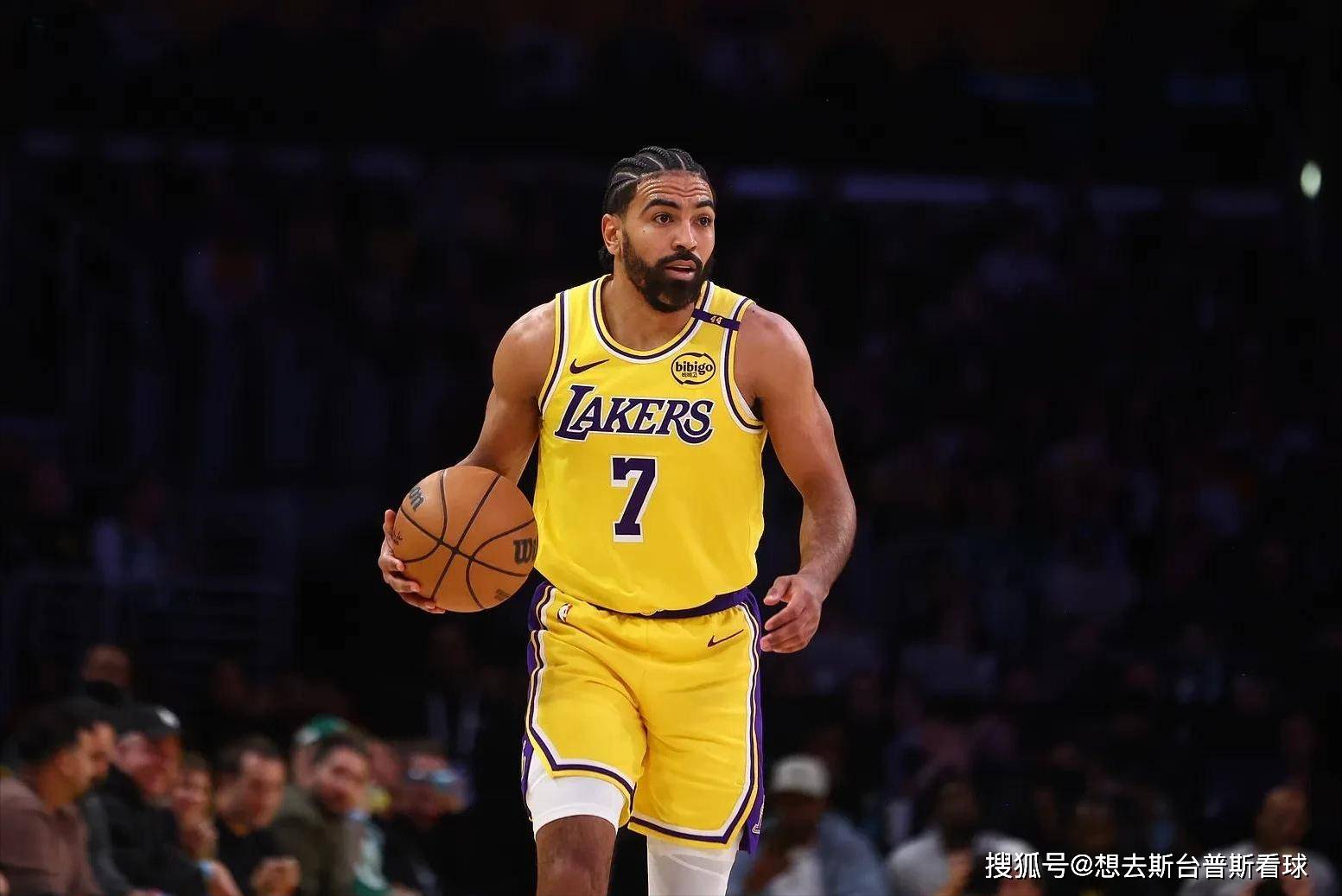 开云体育下载-江苏队逆转湖人，浓眉哥刷新纪录